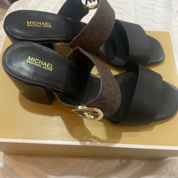 MICHAEL Michael Kors  - Heeled Mules - black 8.5 NEW IBOX - Picture 1 of 3